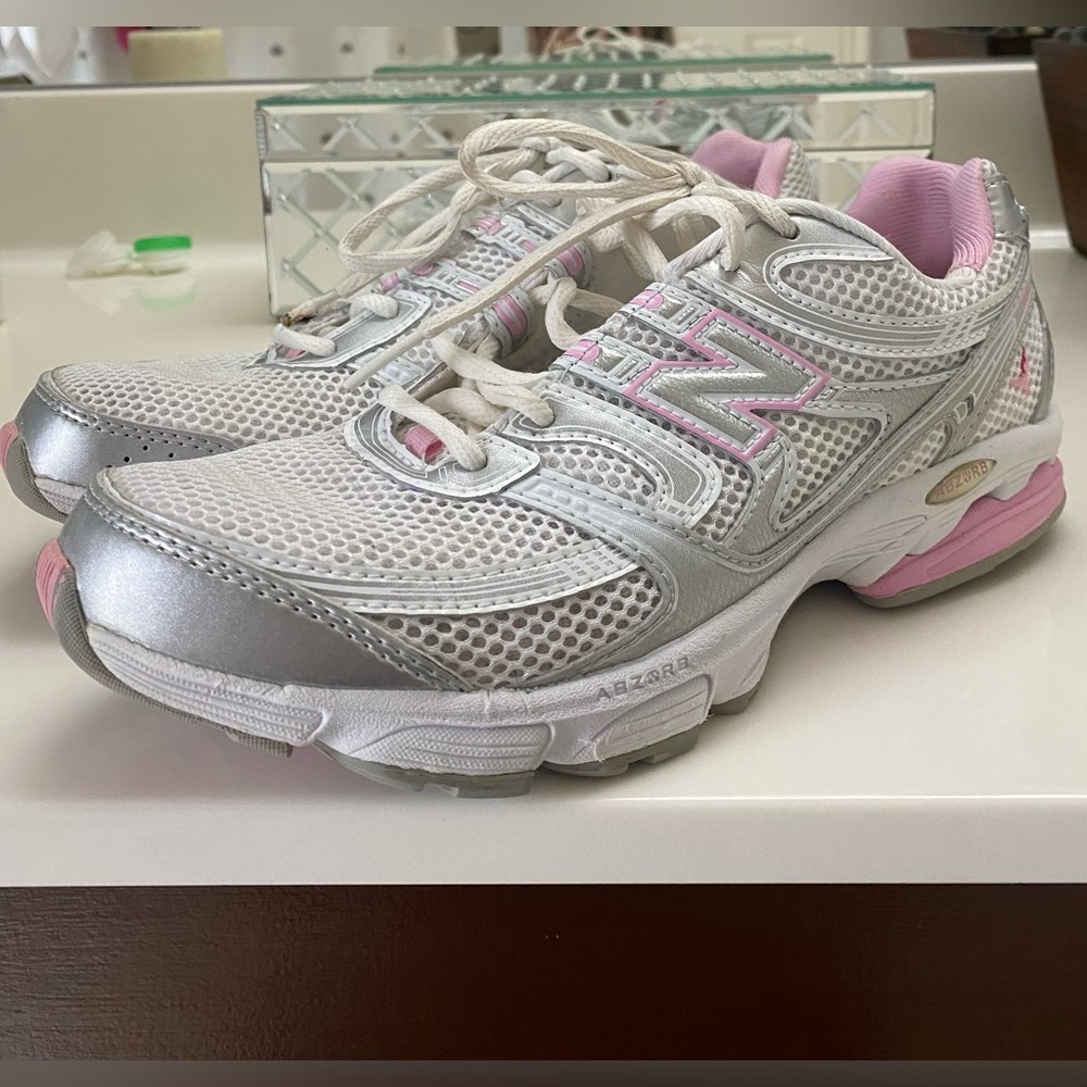 New balance shoes
